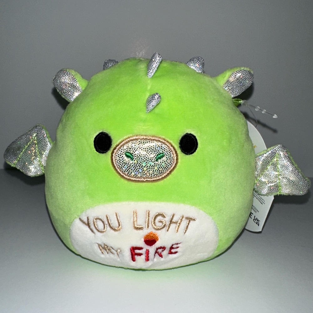 5" "You Light My Fire" Azizi the Dragon 2023 Valentine's Squishmallow